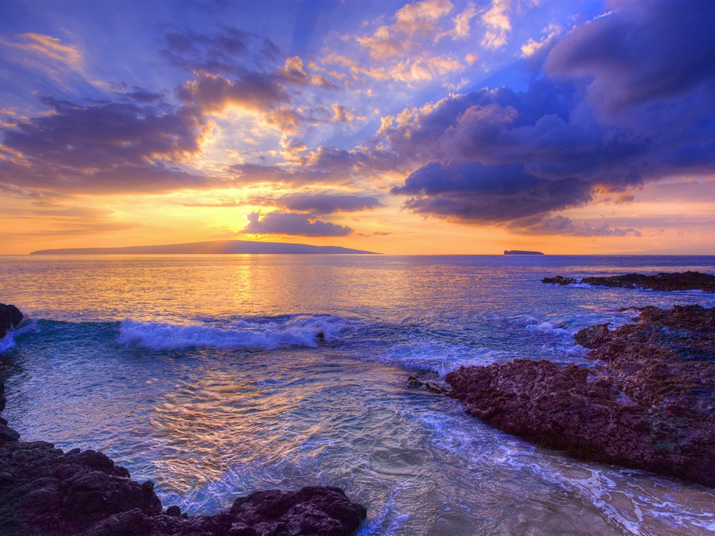 Windows 8 theme wallpaper: Beach sunrise and sunset views #2 - 1024x768