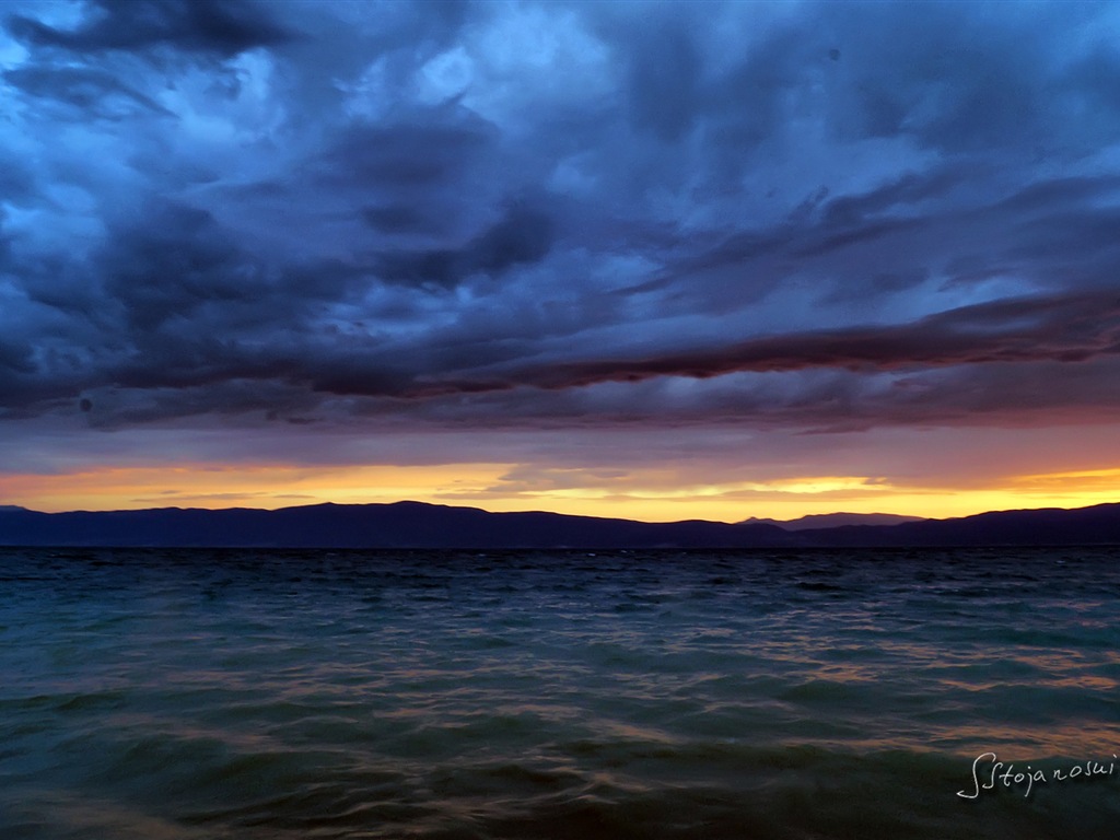 Po západu slunce, Lake Ohrid, Windows 8 téma HD Tapety na plochu #4 - 1024x768