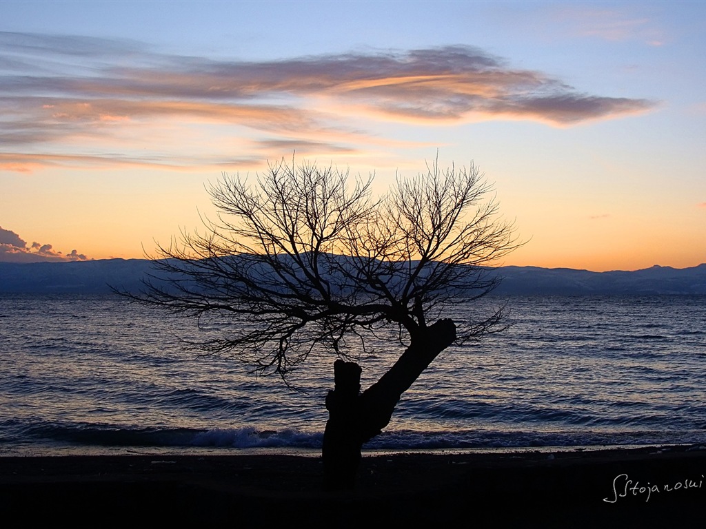 Po západu slunce, Lake Ohrid, Windows 8 téma HD Tapety na plochu #6 - 1024x768
