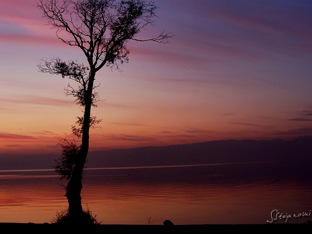 Nach Sonnenuntergang, See Ohrid, Windows 8 Theme HD Wallpaper #13 - 1024x768