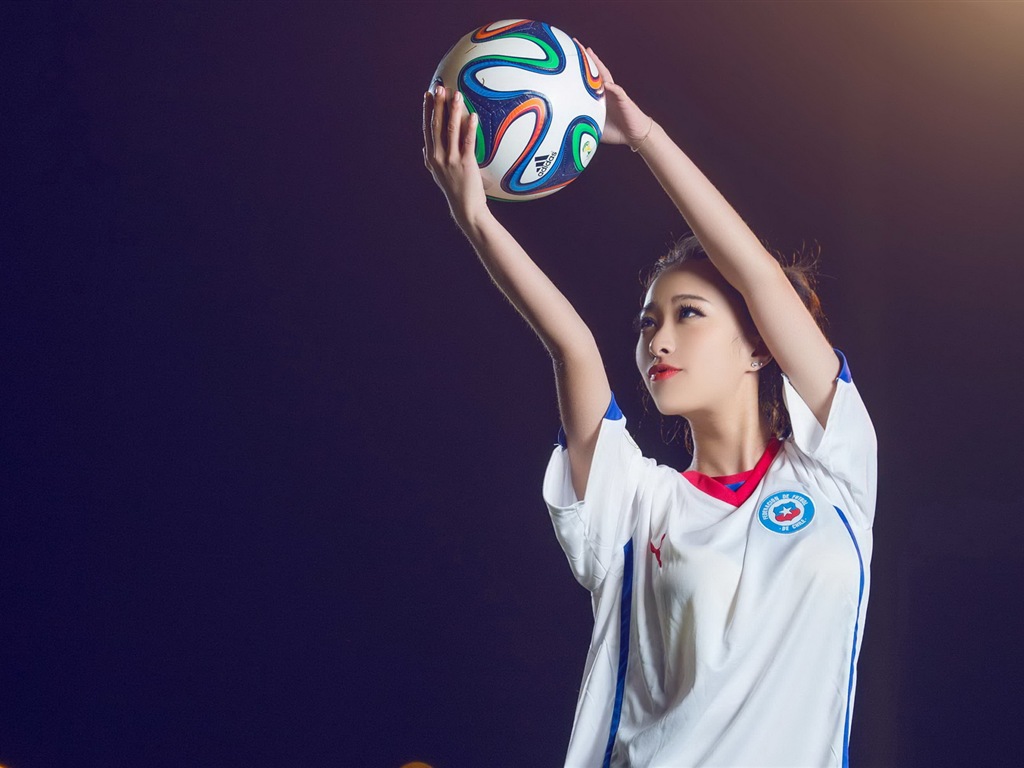 32 월드컵 유니폼, 축구 아기 아름다운 여자의 HD 배경 화면 #14 - 1024x768