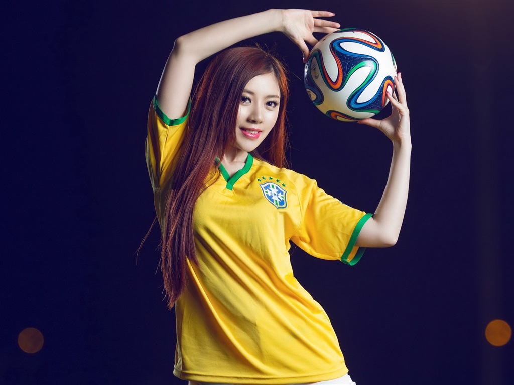 32 World Cup dresy, fotbalové dítě krásné dívky HD Tapety na plochu #21 - 1024x768