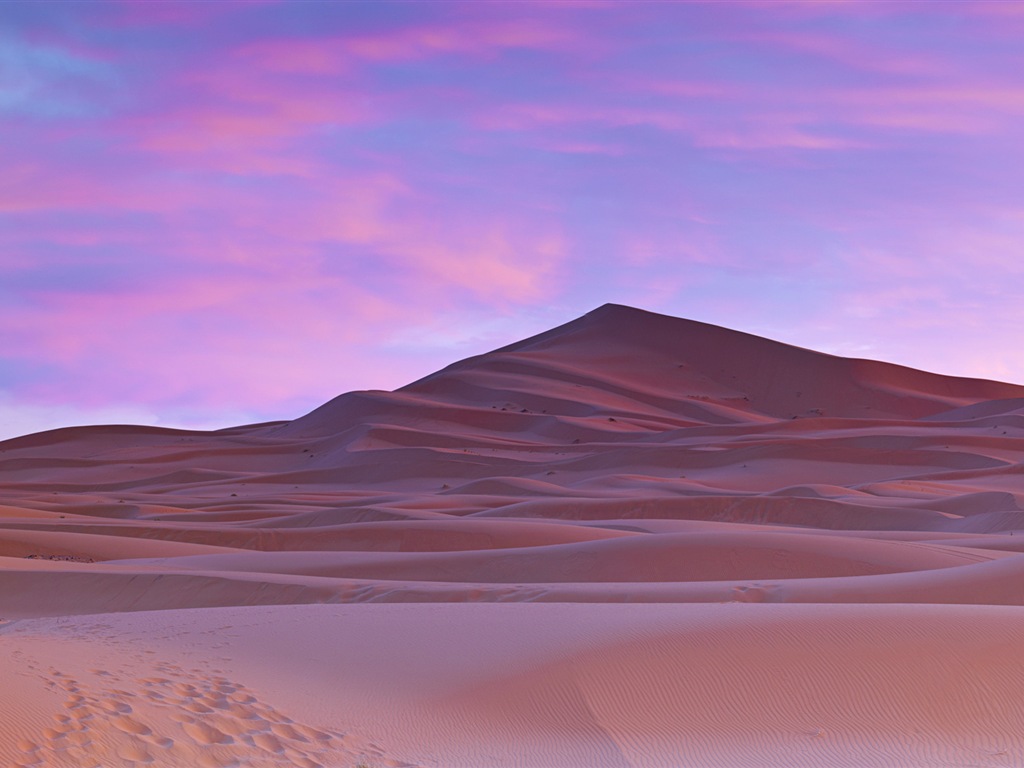 炎热干旱的沙漠，Windows 8 全景宽屏壁纸1 - 1024x768