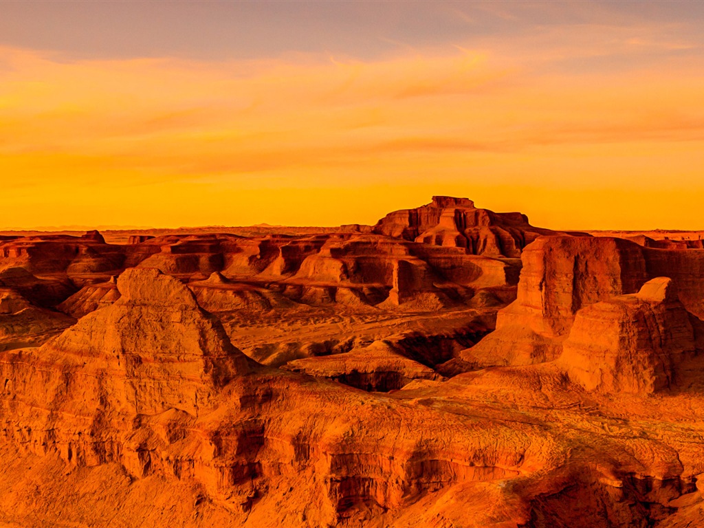Hot and arid deserts, Windows 8 panoramic widescreen wallpapers #6 - 1024x768