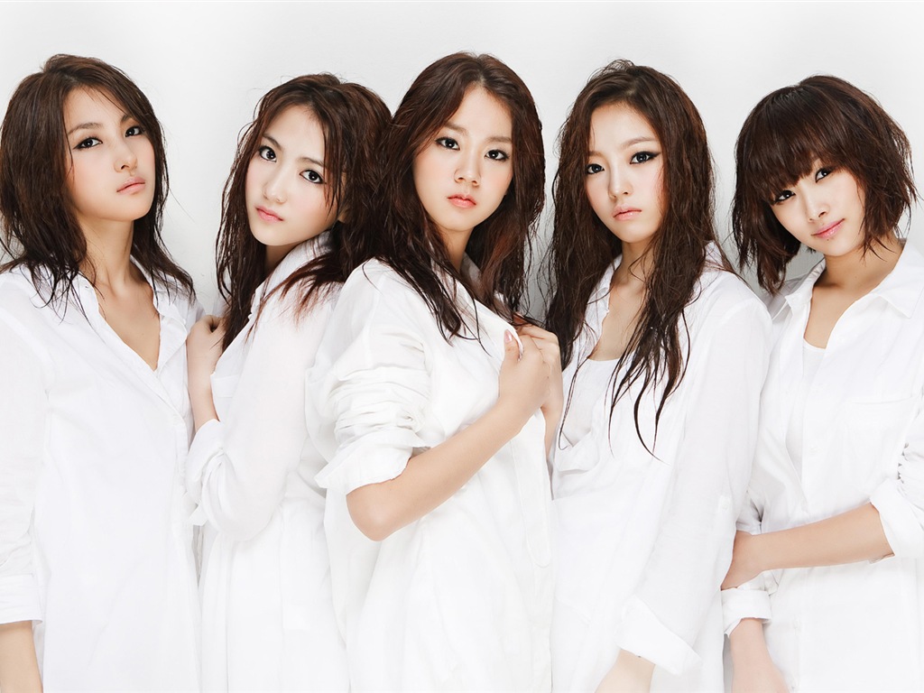 韩国美少女音乐组合，KARA高清壁纸1 - 1024x768