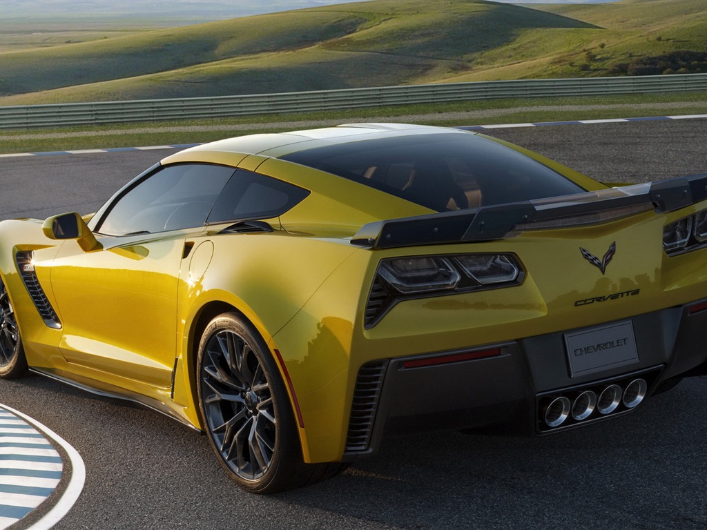 2015年雪佛蘭 Corvette Z06跑車高清壁紙 #6 - 1024x768
