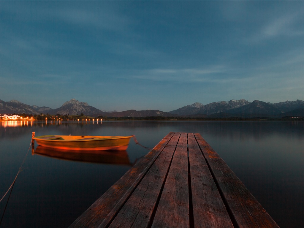 Lake et promenade au crépuscule vues fonds d'écran HD #5 - 1024x768