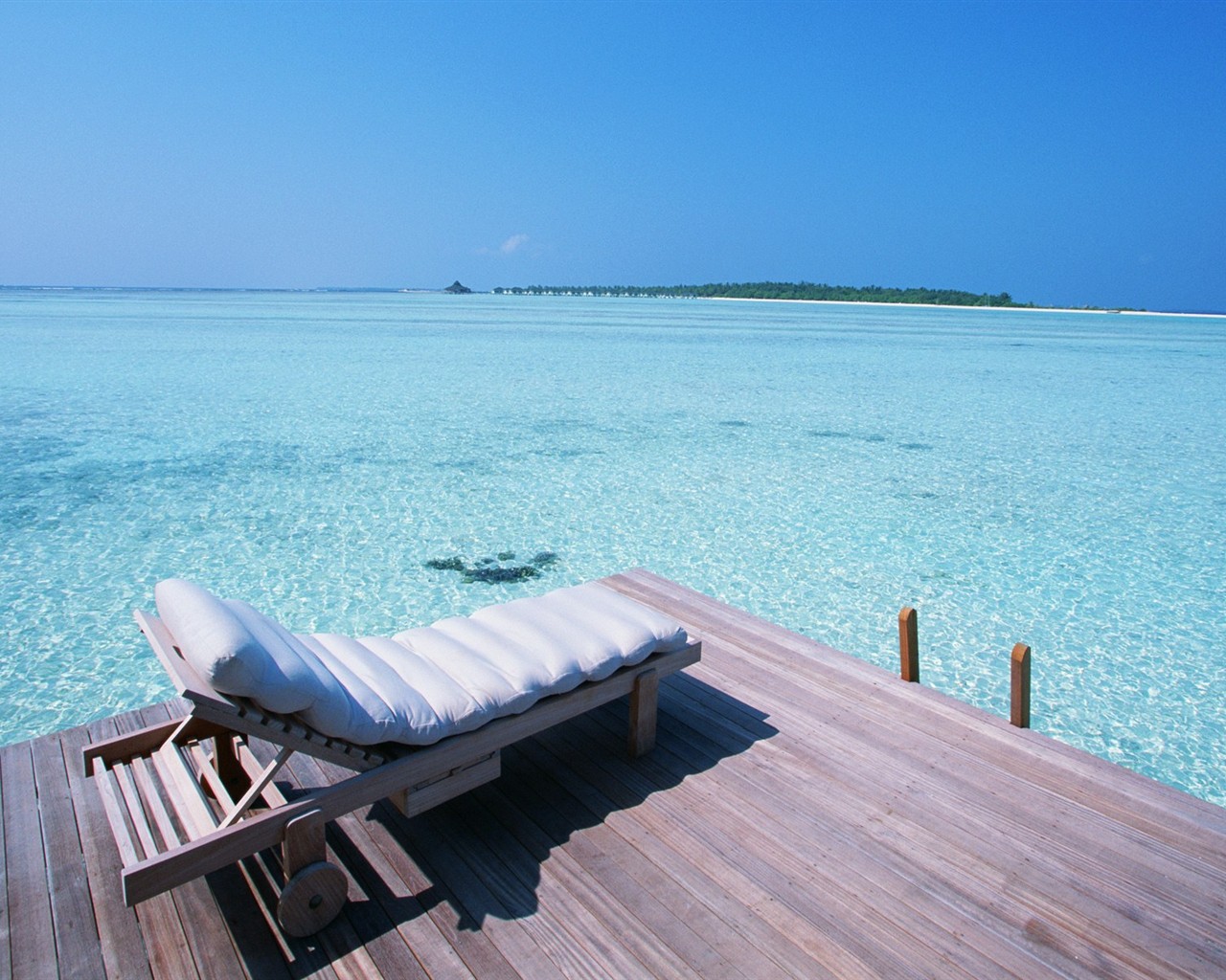 ciel bleu de l'eau aux Maldives et #13 - 1280x1024
