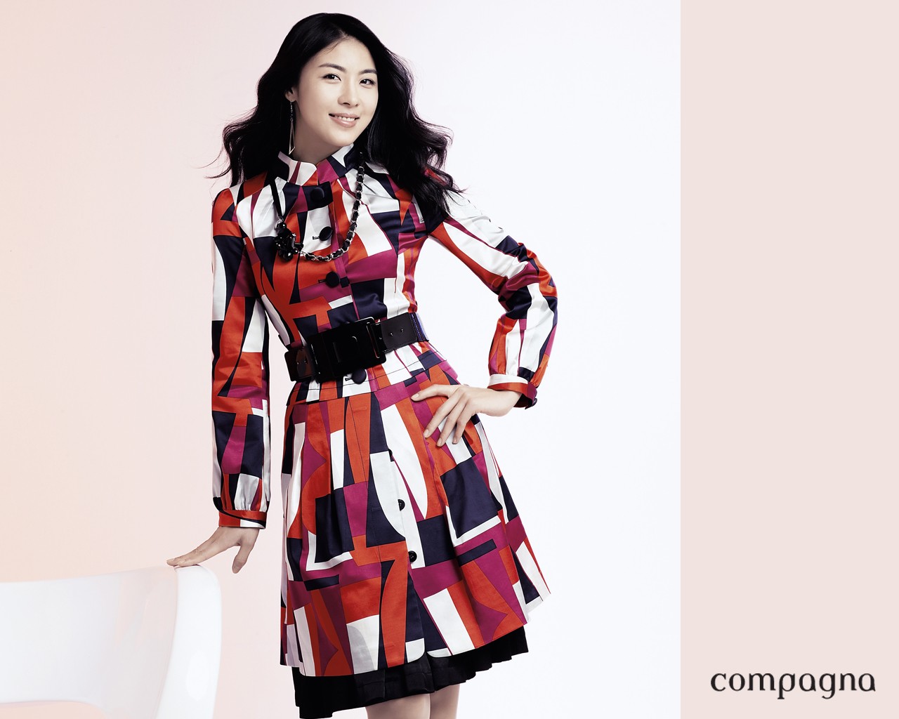 South Korean beauty model wallpaper #12 - 1280x1024