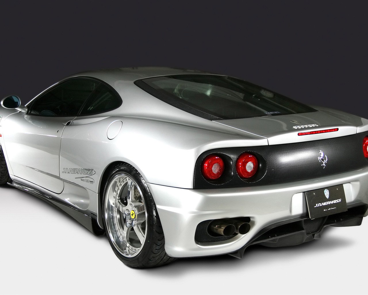 Белый Череп Ferrari F430 стола #5 - 1280x1024