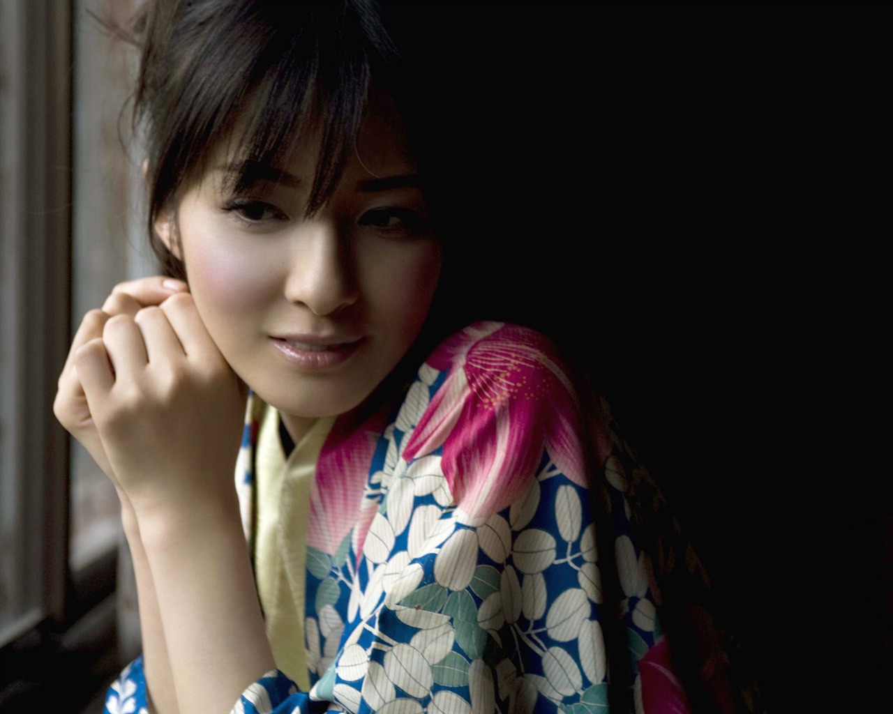 Beautiful pine-ri Choi Wallpapers (3) #4 - 1280x1024