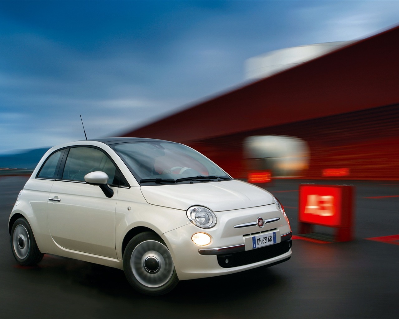 菲亚特 Fiat 500 壁纸1 - 1280x1024