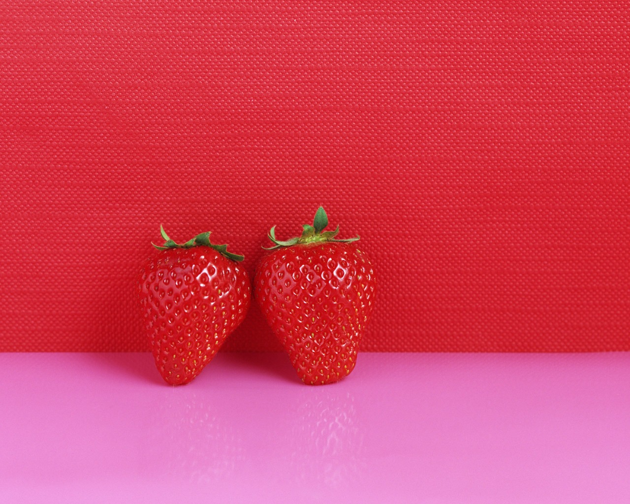 鲜鲜草莓壁纸6 - 1280x1024