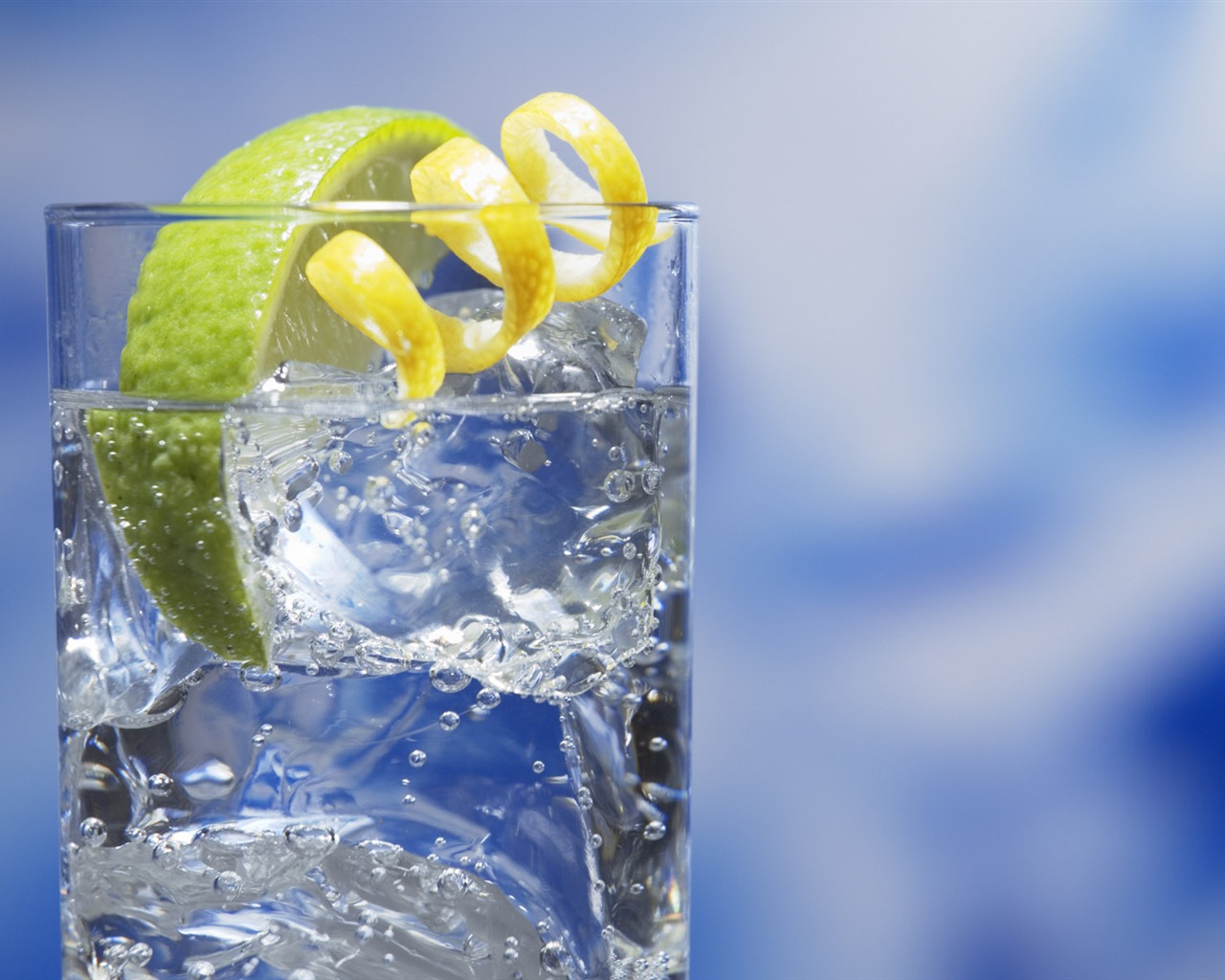 Ice-cold drinks Wallpaper #32 - 1280x1024