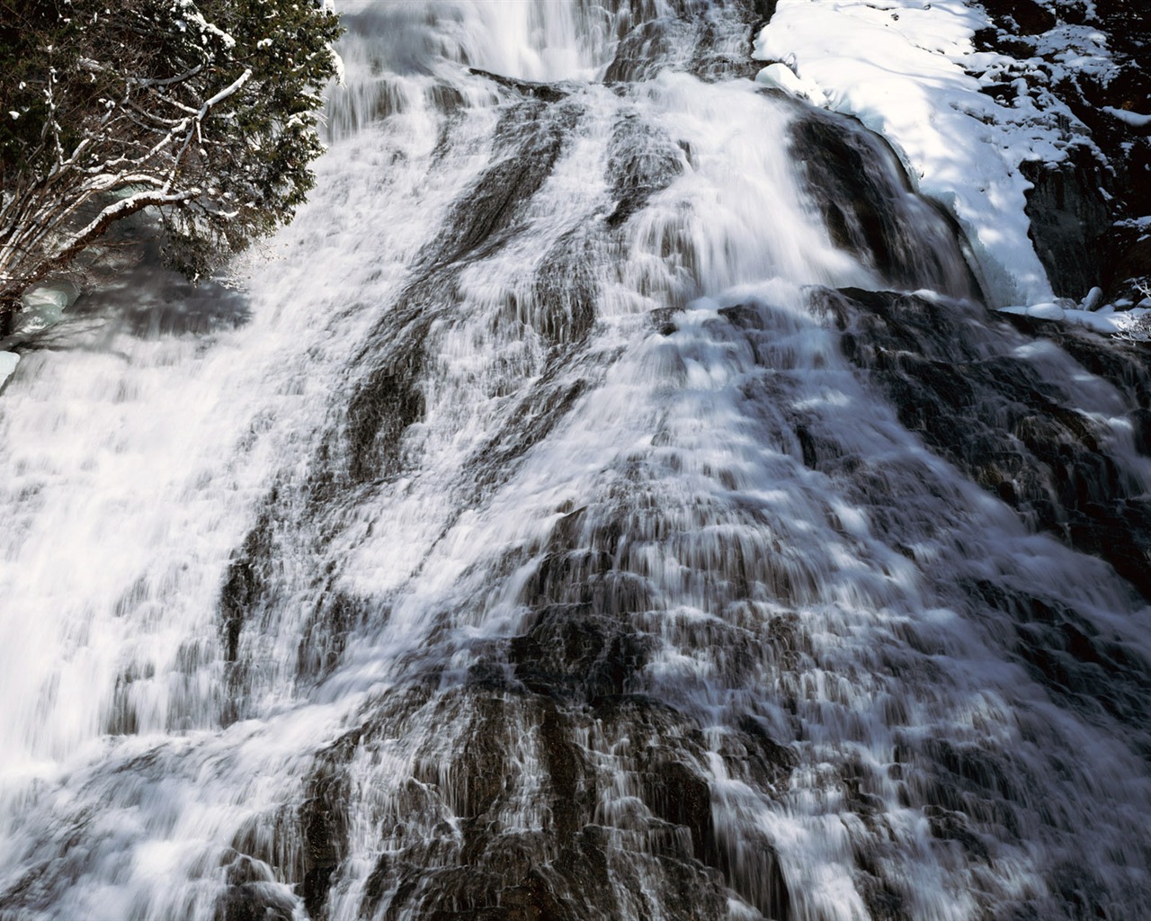 滝は、HD画像ストリーム #4 - 1280x1024