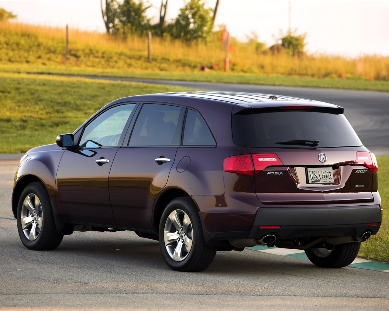 Acura MDX Sport Utility Vehicle Wallpaper #1 - 1280x1024