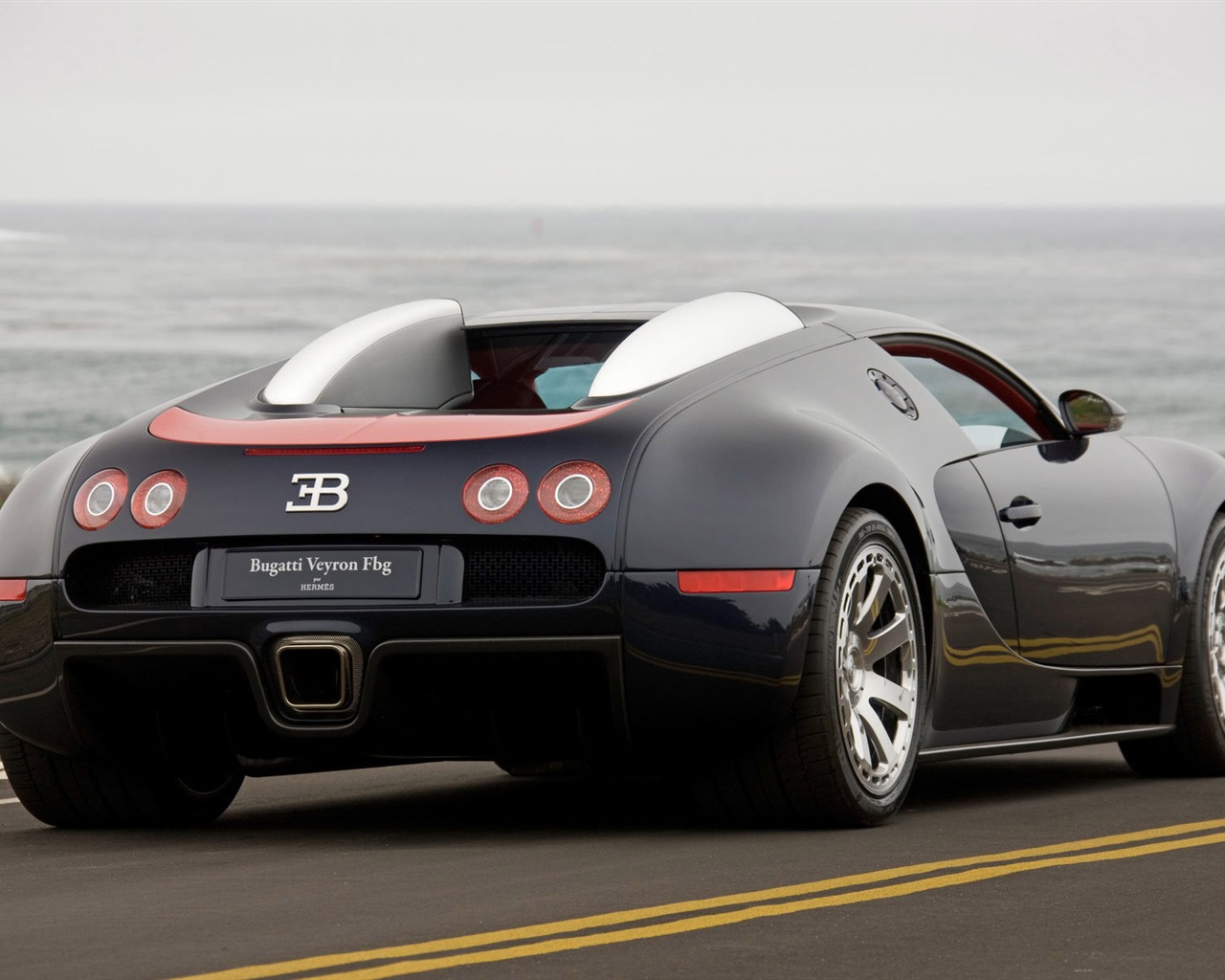 Bugatti Veyron обои Альбом (4) #13 - 1280x1024