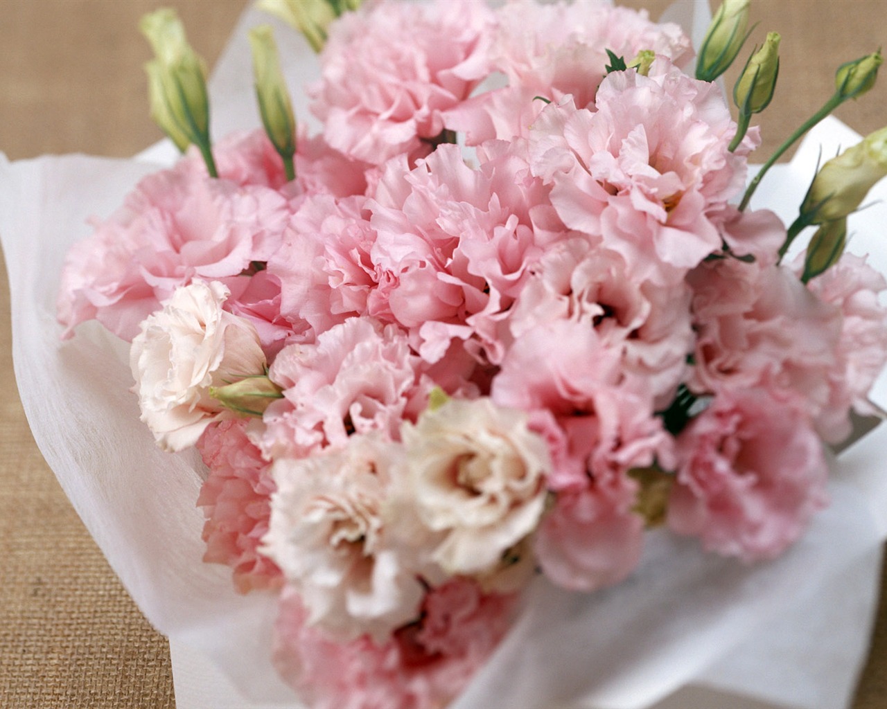Flowers and gifts wallpaper (1) #6 - 1280x1024