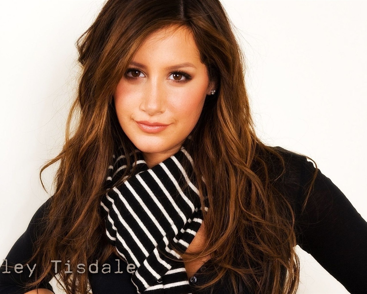 Ashley Tisdale 阿什丽·提斯代尔 美女壁纸(一)7 - 1280x1024