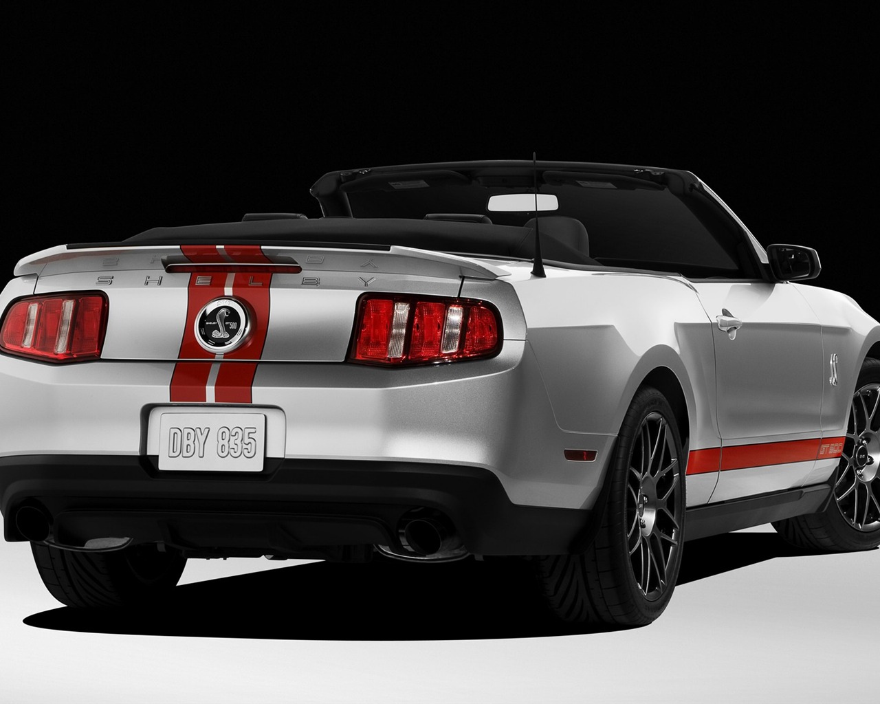 Ford Mustang GT500 Tapety #2 - 1280x1024