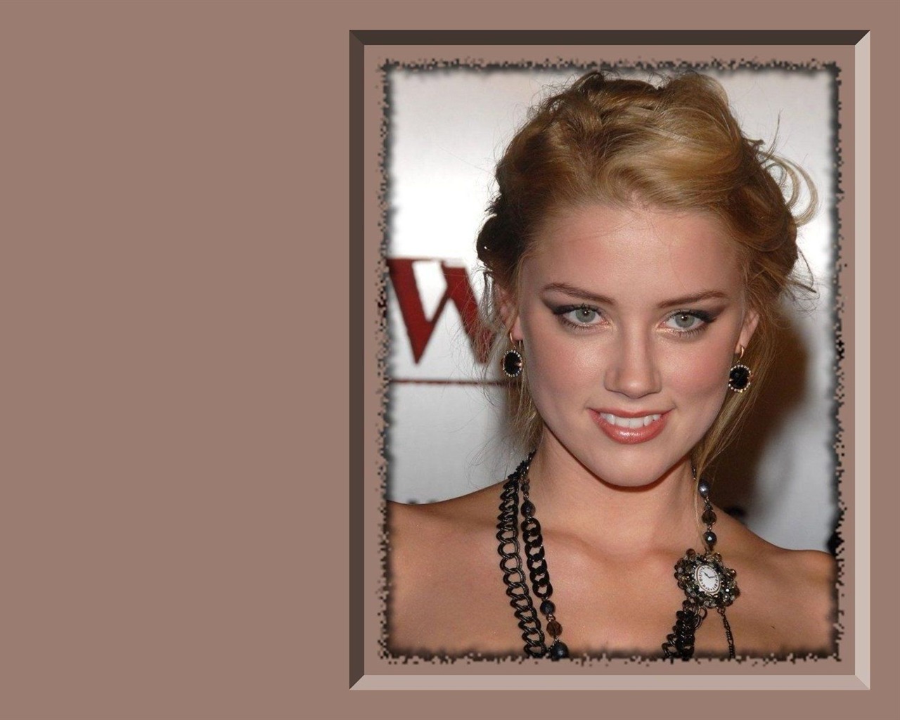 Amber Heard beau fond d'écran #14 - 1280x1024