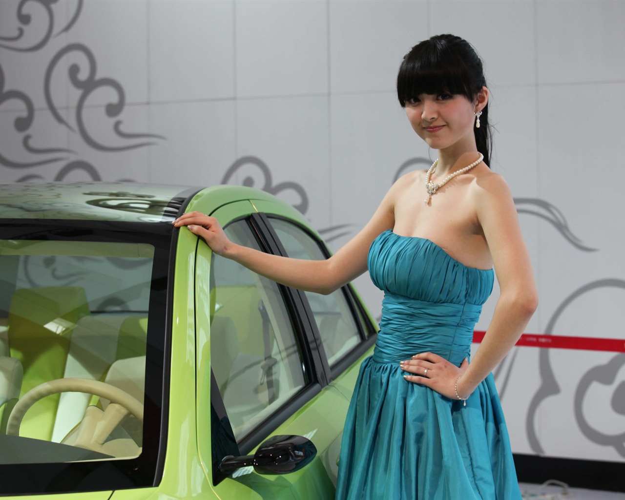 2010 v Pekingu Mezinárodním autosalonu krása (1) (vítr honí mraky práce) #34 - 1280x1024