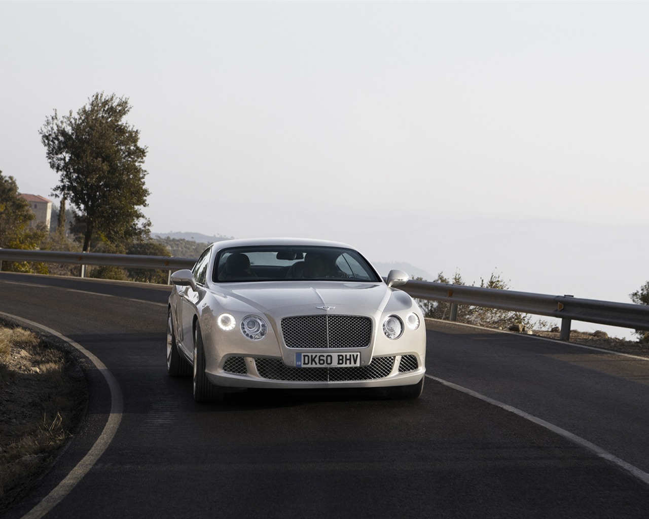 Bentley Continental GT - 2010 fondos de escritorio de alta definición #3 - 1280x1024