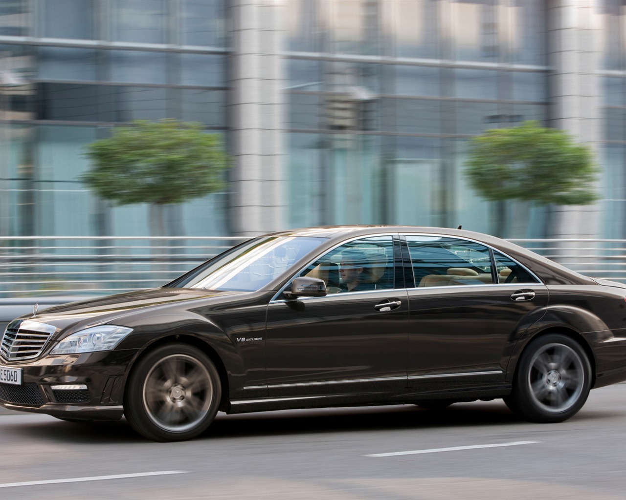 Mercedes-Benz S63 AMG - 2010 HD tapetu #2 - 1280x1024