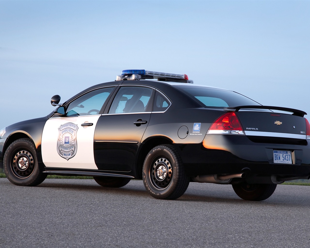 Chevrolet Impala полицейский автомобиль - 2011 HD обои #2 - 1280x1024