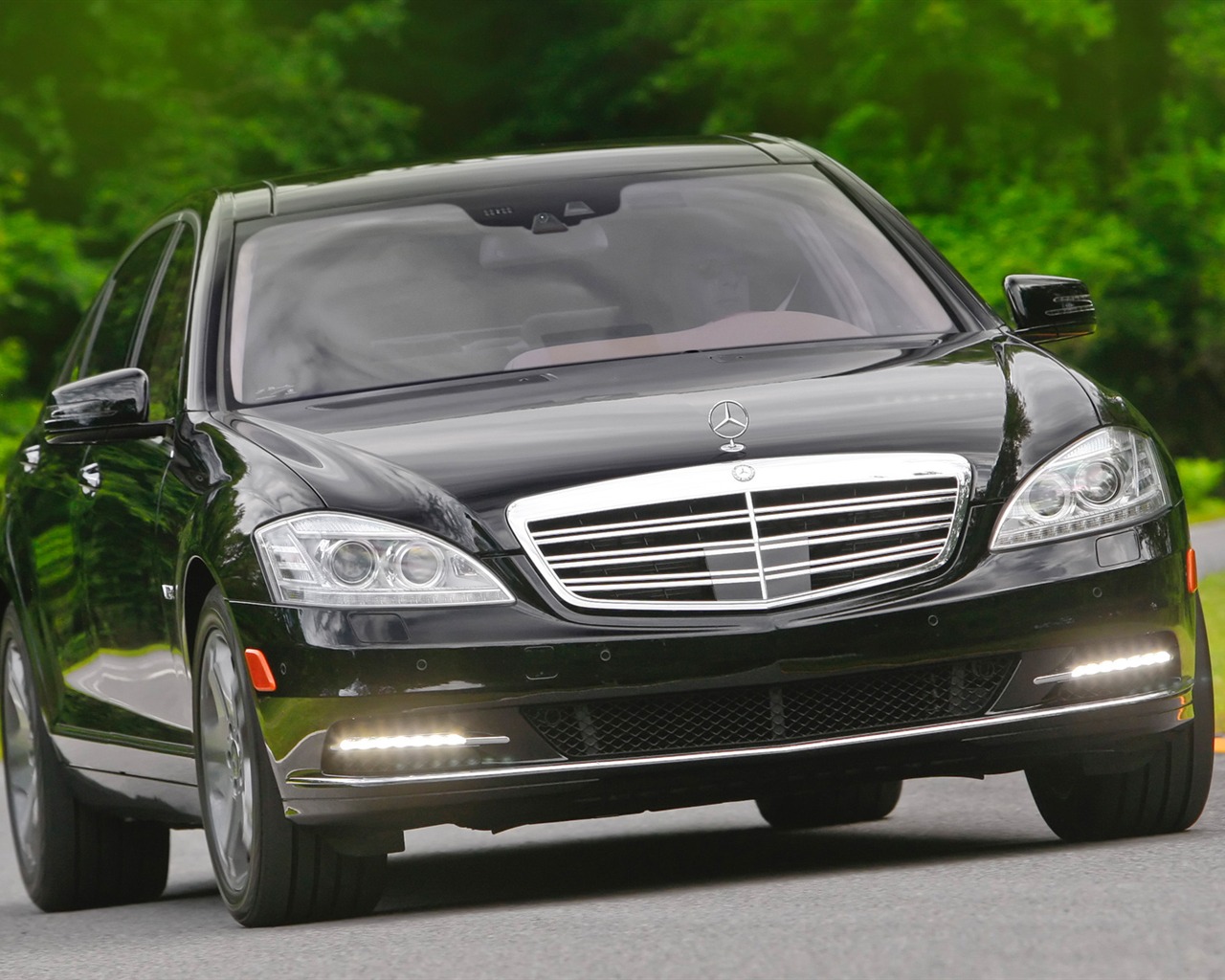 Mercedes-Benz S600 - 2010 HD обои #7 - 1280x1024