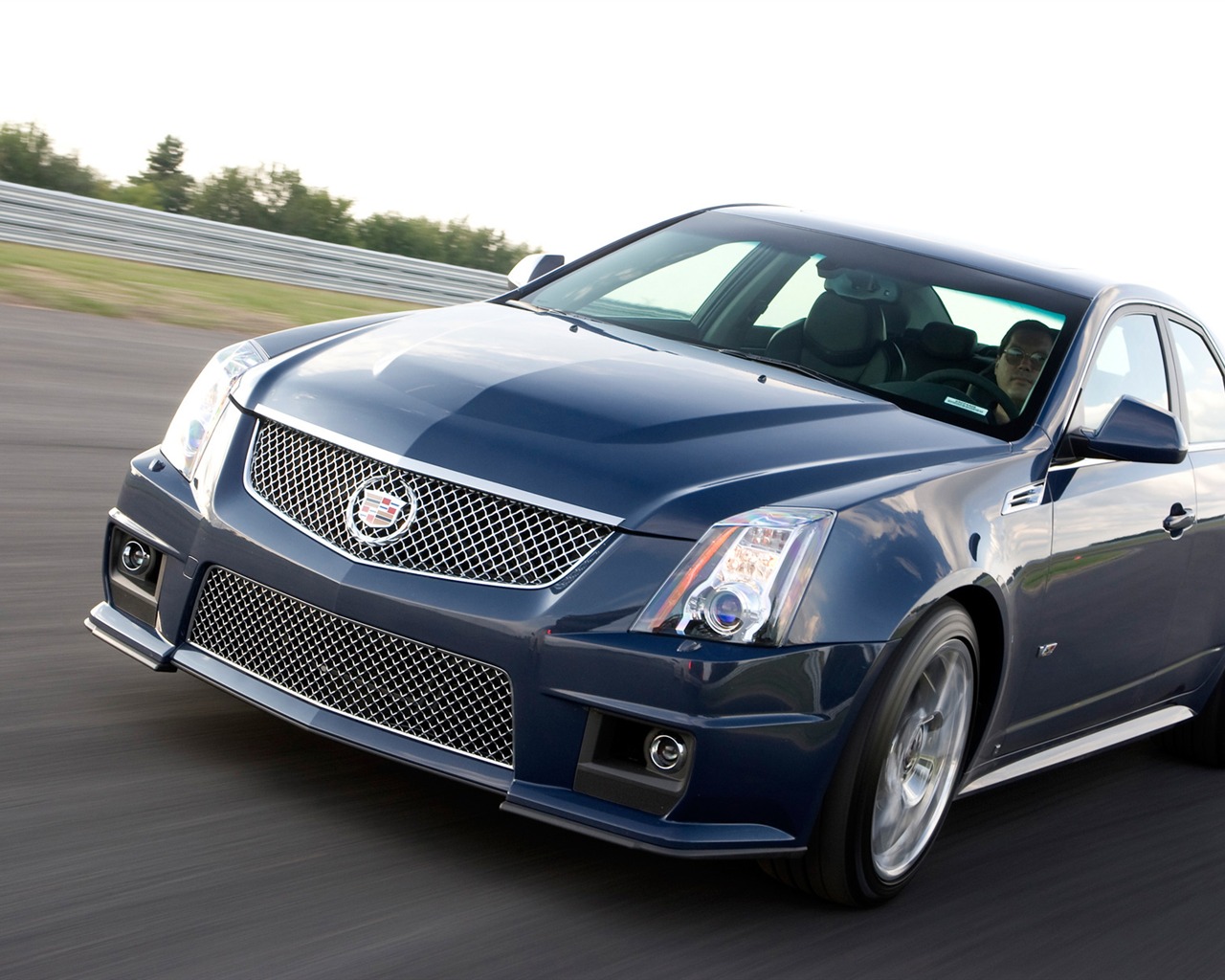 Cadillac CTS-V - 2011 HD wallpaper #6 - 1280x1024