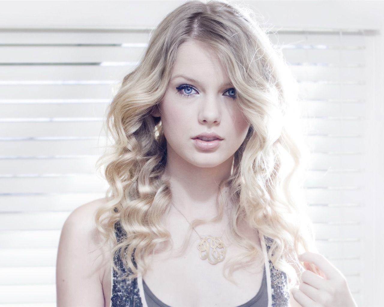 Taylor Swift hermoso fondo de pantalla (2) #2 - 1280x1024