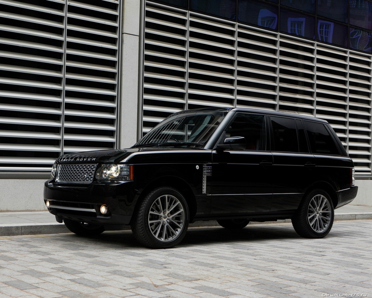 Land Rover Range Rover Black Edition - 2011 HD wallpaper #2 - 1280x1024