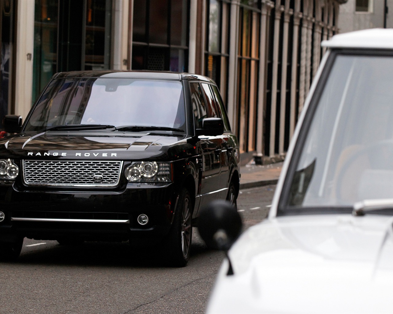 Land Rover Range Rover Black Edition - 2011 fonds d'écran HD #15 - 1280x1024