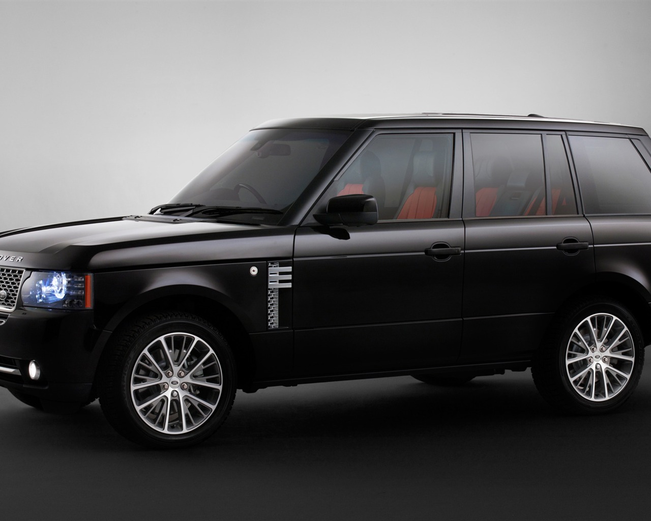 Land Rover Range Rover Black Edition - 2011 HD wallpaper #17 - 1280x1024