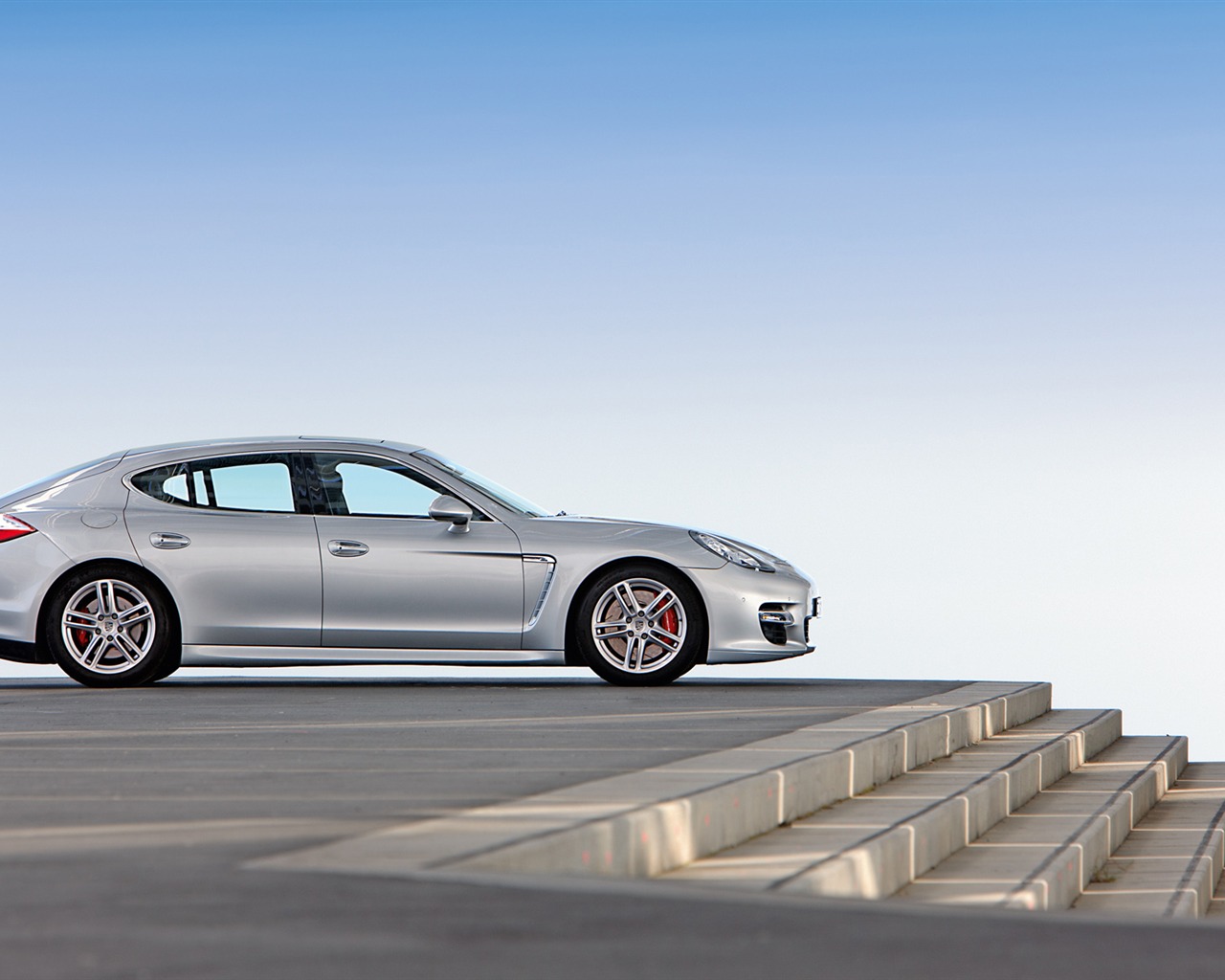 Porsche Panamera Turbo - 2009 HD wallpaper #42 - 1280x1024