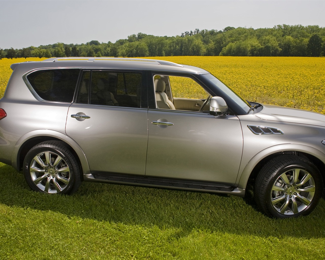 Infiniti QX56 - 2011 HD Wallpaper #15 - 1280x1024