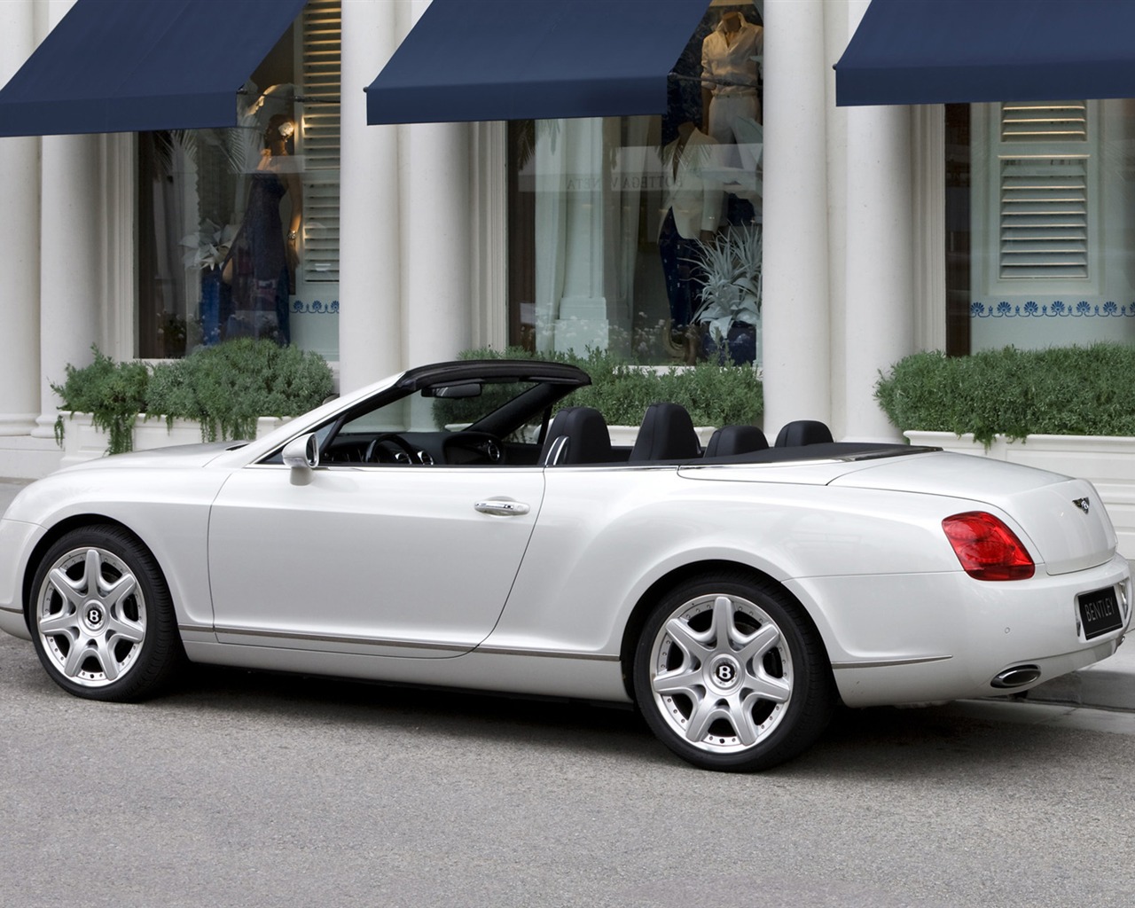 Bentley Continental GTC - 2006 fonds d'écran HD #12 - 1280x1024