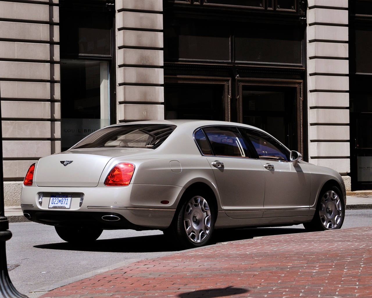 Bentley Continental Flying Spur - 2008 宾利9 - 1280x1024