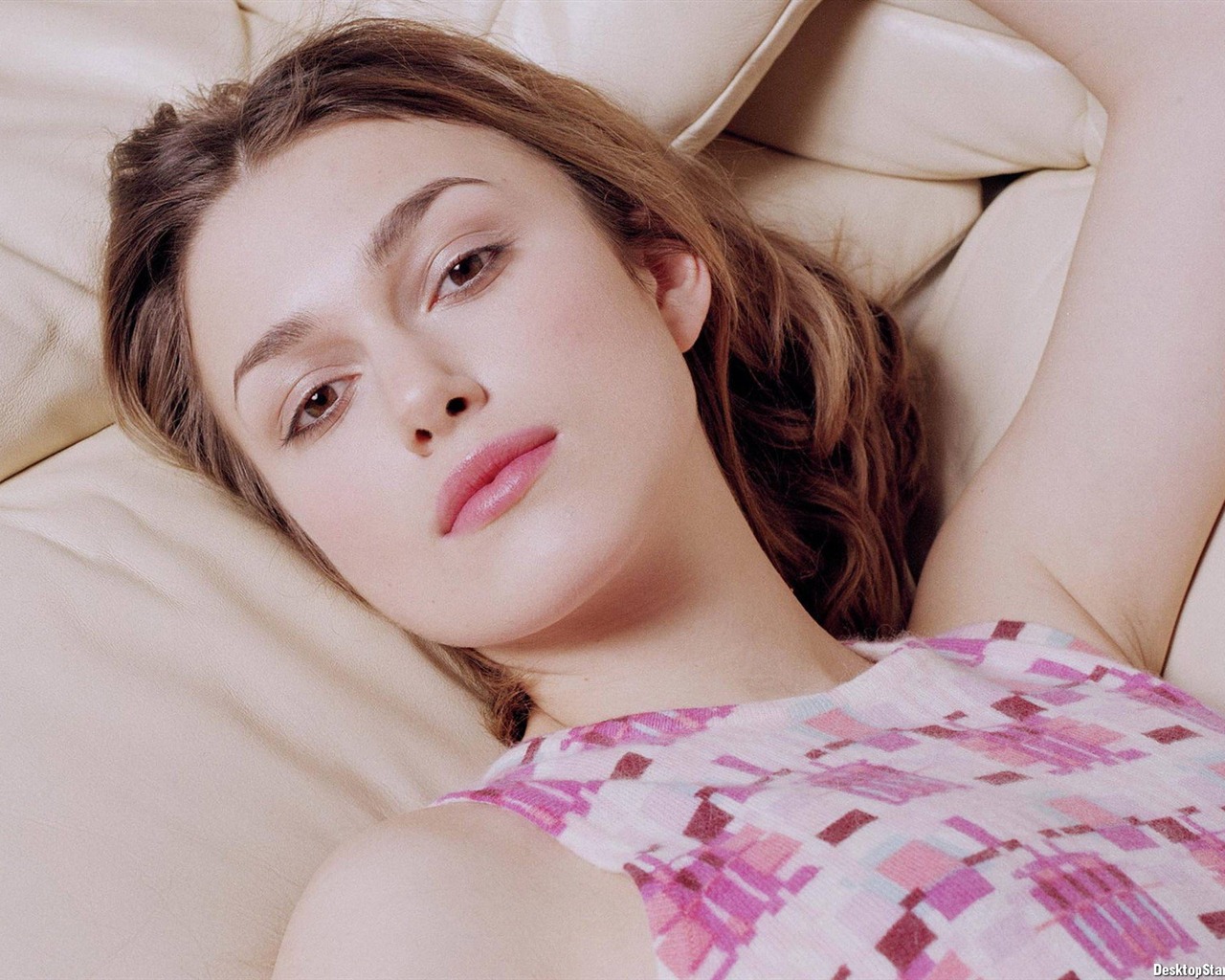 Keira Knightley krásná tapeta (4) #7 - 1280x1024