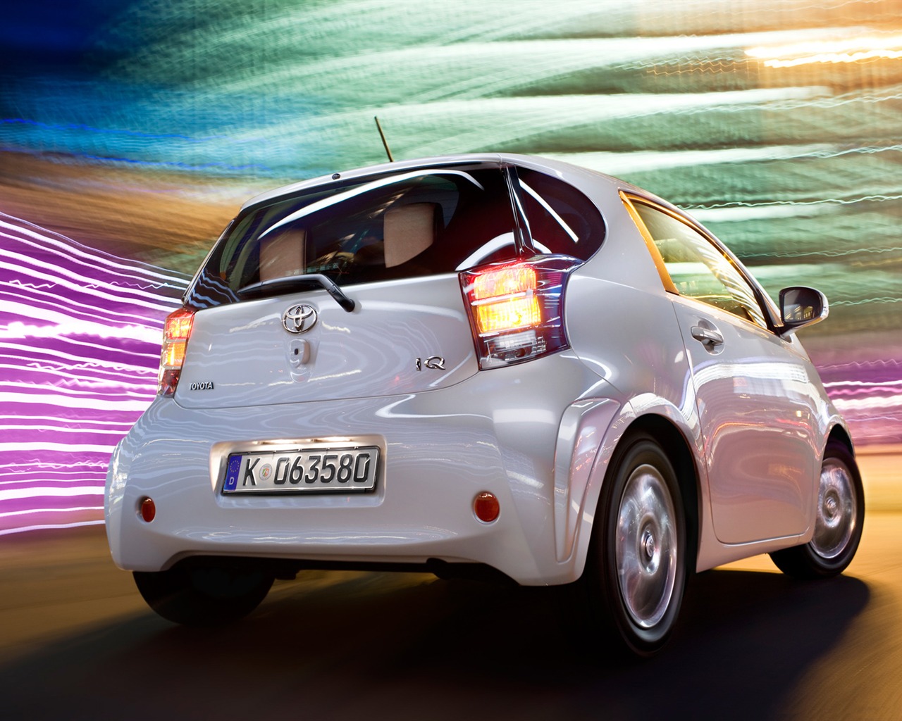 Toyota iQ - 2009 HD Wallpaper (2) #5 - 1280x1024