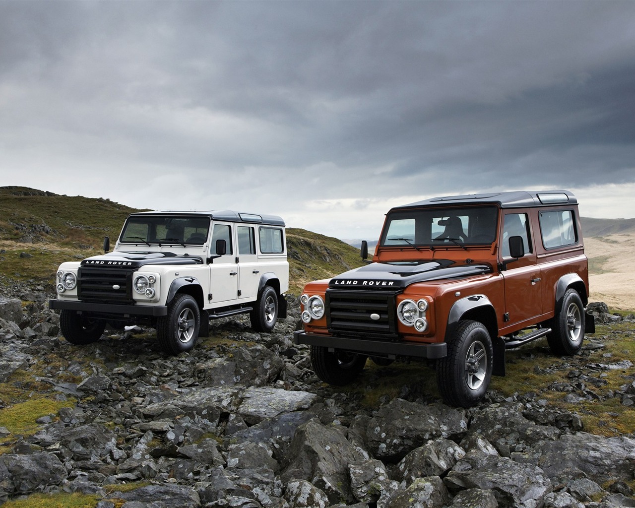 Land Rover wallpapers 2011 (1) #20 - 1280x1024