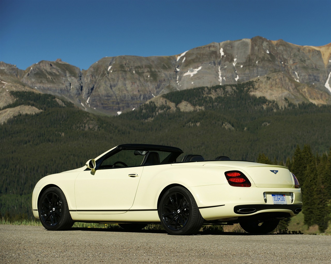 Bentley Continental Supersports Convertible - 2010 HD wallpaper #16 - 1280x1024