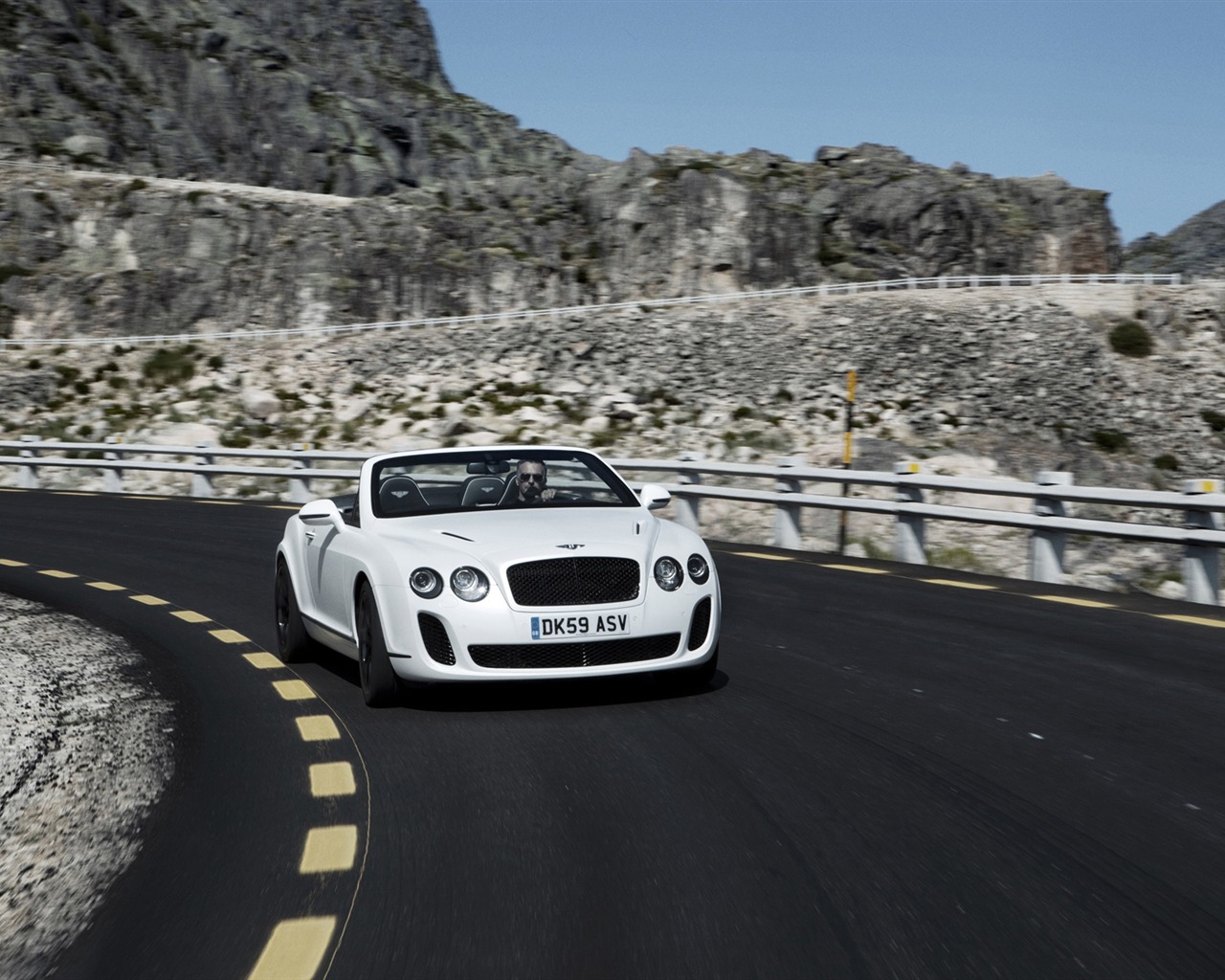 Bentley Continental Supersports Convertible - 2010 宾利29 - 1280x1024