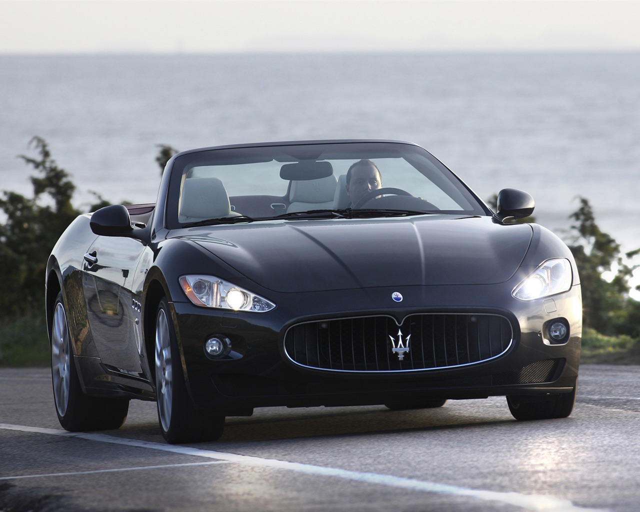 Maserati GranCabrio - 2010 HD wallpaper #5 - 1280x1024