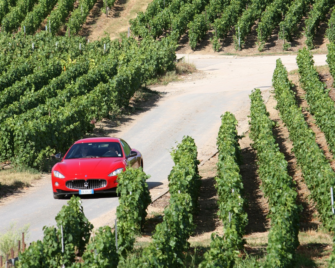 Maserati GranTurismo - 2010 HD обои #25 - 1280x1024