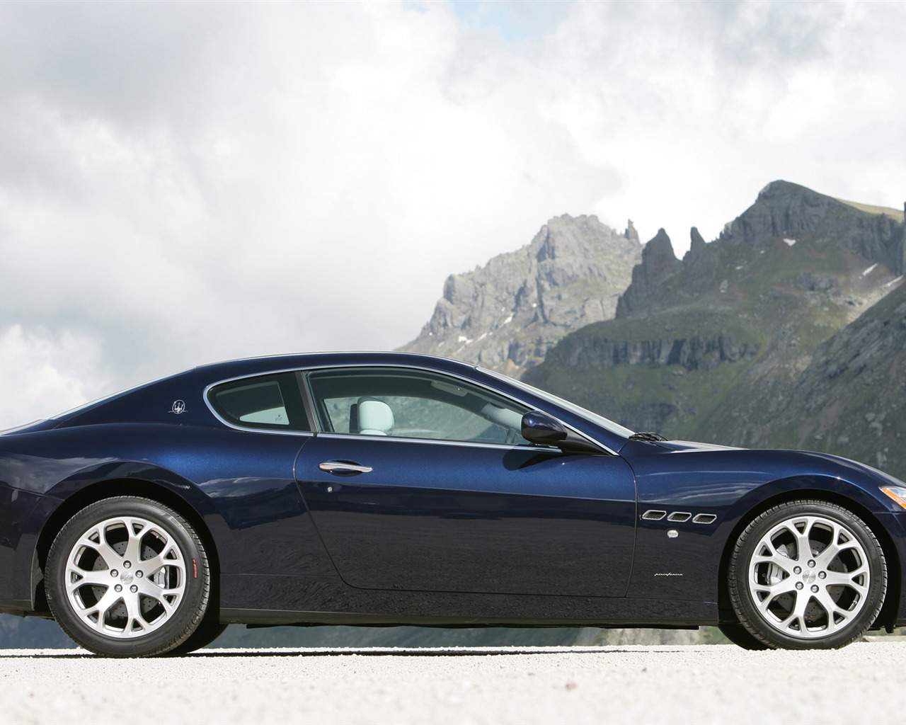 Maserati GranTurismo - 2007 HD wallpaper #30 - 1280x1024