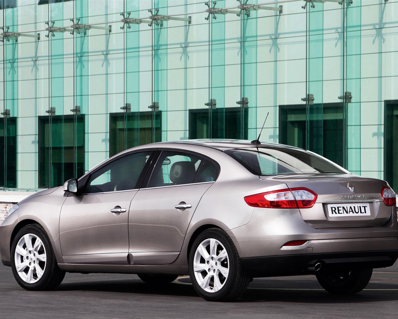 Renault Fluence - 2009 HD Wallpaper #13 - 1280x1024