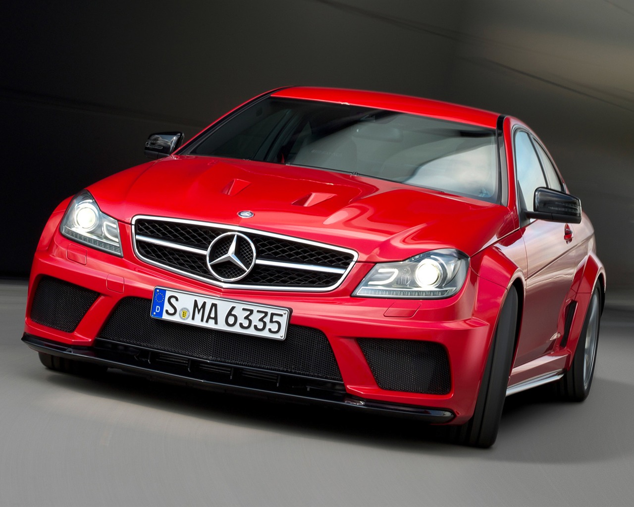 Mercedes-Benz C63 AMG Coupe Black Series - 2011 奔馳 #6 - 1280x1024