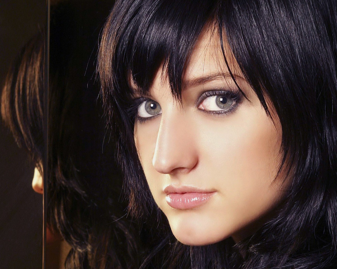 Ashlee Simpson hermoso fondo de pantalla #8 - 1280x1024